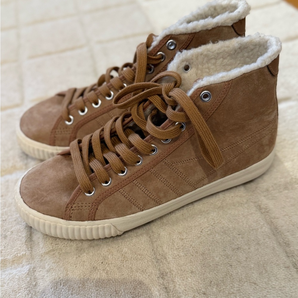 Brand new Gola Fur Lined High-Top Sneakers! - Picture 3 of 5